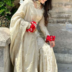 Fournisseur en gros de créateur de mode nouveau costume en fausse georgette Sharara Gharara avec séquence et broderie - Product Image 3