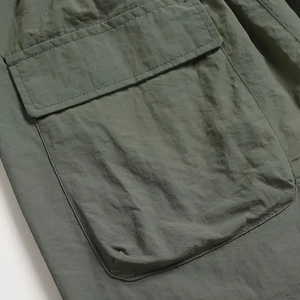 Pantalones cortos Cargo multibolsillos no elásticos de corte Regular para hombre, estilo de malla de Color sólido de poliéster 100% para correr, estilo callejero - Product Image 4