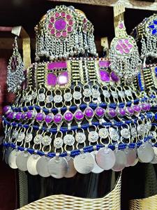 Parures de bijoux vintage afghanes de haute qualité, style afghan, tribal kuchi, faites à la main, couleur dorée, confortables - Product Image 3