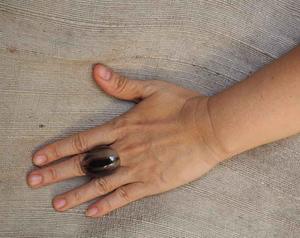 แหวนเขาควายขัดเงา เครื่องประดับงานเลี้ยง สำหรับงานแต่งงาน งานครบรอบ ขายดี สีธรรมชาติ - Product Image 1