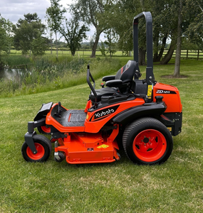 Cortadora de Césped Comercial Kubota ZD1211 2022 a Precio Accesible, Cortadora de Césped con Giro Cero, Tractor de Jardín de Uso Pesado - Product Image 1