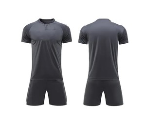 Uniforme de Fútbol Unisex Transpirable con Cuello Redondo, Personalizable con Nombre de Equipo, 100% Poliéster, Tela de Alta Calidad con Impresión por Transferencia de Calor de 240g - Product Image 3