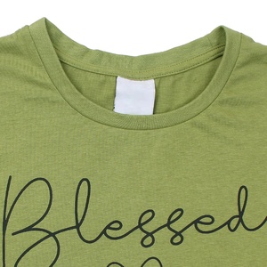 เสื้อยืดสำหรับผู้หญิงพิมพ์ลายโลโก้ออกแบบได้ตามต้องการสำหรับผู้หญิง | แนวสตรีท - Product Image 3