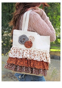 Sac fourre-tout vintage à volants avec triple imprimé à volants et détail de fleur appliquée en coton multicolore marron crème - Product Image 2