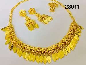 Traditional <b>Gold</b> Plated Leaf Drop Necklace <b>Set</b> with <b>Earrings</b> & Ring Model no 23011 - Product Image 2