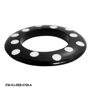 Bracelet en résine à pois noirs et blancs fait à la main, bijoux audacieux géométriques et tendance pour femmes - Product Image 2