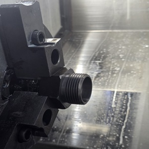 Pièces de centre d'usinage en acier inoxydable usinées par CNC de grande taille et vis, services d'électroérosion par fil et de brochage, tolérance de précision de 0,01 mm - Product Image 4