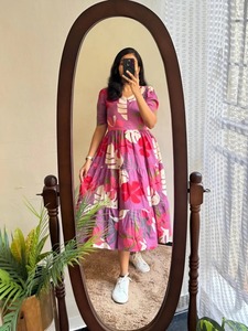 ชุดเดรสผ้าฝ้ายสไตล์โบฮีเมียนอินเดียทำมือสำหรับผู้หญิง ลายดอกไม้ ชุดเดรสฤดูร้อนใส่สบาย เหมาะสำหรับงานปาร์ตี้  ชุดเจ้าสาวแบบธรรมชาติ  สามารถปรับแต่งได้ - Product Image 2