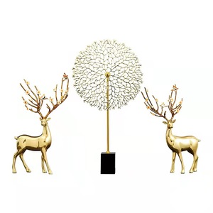 Juego de Esculturas de Ciervos Chapadas en Oro, Estatua de Animal Moderna para Decoración de Mesa, Sala de Estar u Oficina, Diseño Artístico Contemporáneo - Product Image 3