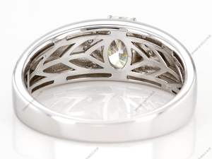 แหวนแต่งงานผู้ชายเงินแท้ 925 ประดับมอสซาไนต์ทรงรี 1.60 กะรัต ตัวเรือนแบบหนามเตย สไตล์คลาสสิก - Product Image 4