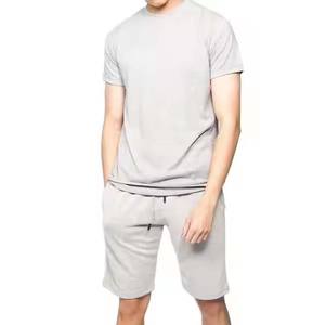 Conjunto deportivo personalizado para hombre, conjunto de 2 piezas para gimnasio y correr con camiseta de verano y pantalones cortos a juego, conjunto de ropa informal para hombre - Product Image 1