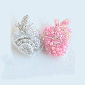 Best Quality New Design Bullion Wire <b>Brooches</b> Wholesale Beaded <b>Brooches</b> In Low Price beautiful <b>Fashion</b> Apple <b>brooch</b>#00722595789 - Product Image 1