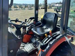 Tractor B3030 2022 Nuevo y Seminuevo con Peso Operativo de 3 Toneladas, Bomba HYDAC/MOOG y Rodamiento de Caja de Cambios en Venta - Product Image 6