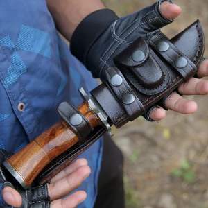 Couteau de chasse à lame fixe en acier Damas fait à la main, vente en gros, pour le camping en plein air, survie, avec manche en bois, OEM personnalisé avec étui - Product Image 6