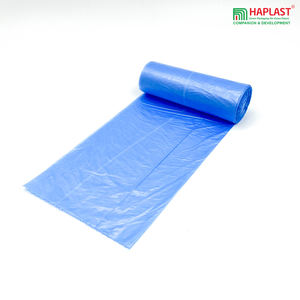 Vente en gros personnalisé Sacs poubelles jetables à usage intensif en rouleau de plastique plié en C Sac poubelle en plastique rouleau sans noyau Fournisseur du Vietnam - Product Image 6