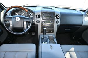 USADO LHD/RHD 2007 LINCOLN MARK LT 4X4 - Product Image 2