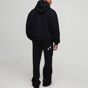 Grandes soldes Survêtements avec logo personnalisé pour hommes Survêtements de haute qualité Ensembles pour hommes avec design imprimé Tissu écologique pour survêtements - Product Image 2