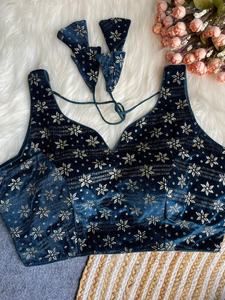 Blouse moderne à la mode avec col en V, motif de blouse avec motif ouvert au dos et beau nœud, manche de 11 pouces attachée à l'intérieur - Product Image 5