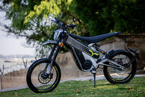 Vélo électrique Talaria X3 noir 2025 Xxx 60V 25/40Ah 2500W 4200W – Moto tout-terrain électrique Talaria Xxx - Product Image 3