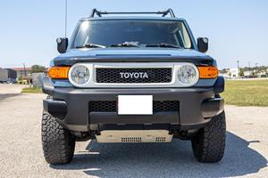 Toyota FJ Cruiser Trail Teams Ultimate Edition 2014 Usado (LHD/RHD) - Product Image 2