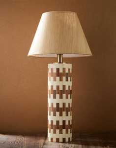 Lámpara de mesa con incrustaciones de hueso de resina única de último diseño 2025 con relámpago para decoración del hogar interior sala de estar dormitorio servicio - Product Image 3