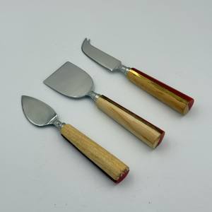 Ensemble de couteaux à fromage en acier inoxydable faits à la main, 3 couteaux à fromage élégants pour la charcuterie, cadeau élégant pour les repas et les réceptions - Product Image 4