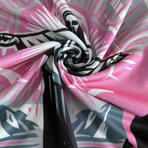 Camiseta de Fútbol de Cuello Redondo de Alta Calidad, Número y Logotipo Personalizados, Impresión por Sublimación, 100% Poliéster - Product Image 5