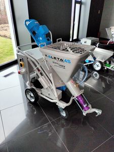 Unidad de enlucido Kaleta-4S Multivoltaje 230/400V 160kg Tolva de 100L Transporte Horizontal de 10m Garantía de 1 Año - Product Image 6