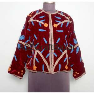 Veste d'hiver en velours brodée à la main de luxe pour femmes, respirante, artisanale, vêtements ethniques pour les mariages, les fêtes, les occasions festives - Product Image 1