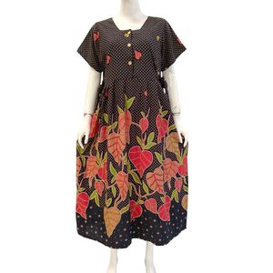 Robes midi pour femmes, col carré élégant avec boutons, en tissu rayonne. - Product Image 2