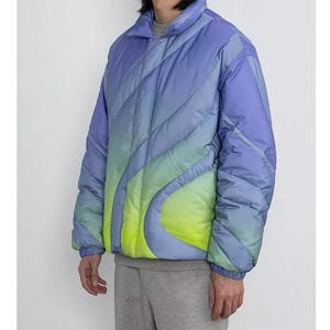 เสื้อแจ็คเก็ตพัฟเฟอร์น้ำหนักเบาพิเศษ ผลิตจากผ้าขนเป็ดและห่าน บุด้วยใยสังเคราะห์แบบฟองอากาศ สำหรับฤดูหนาว ปิดด้วยซิป บริการ OEM พร้อมบริการพิมพ์ลายแบบซับลิเมชั่น - Product Image 3