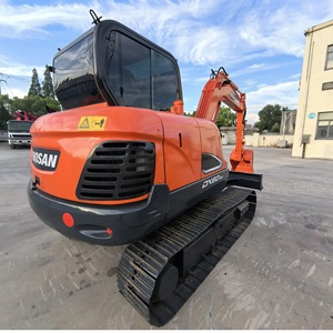 Doosan DX60 Excavadora usada Buen estado Máquina pequeña de 6 toneladas a la venta Centrado en componentes centrales Bomba de engranajes de motor - Product Image 4