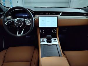 รถ SUV ปี 2026 F-PACE P250 R-DYNAMIC S AWD สภาพดีเยี่ยมมาก เกียร์อัตโนมัติ กำลัง 246 แรงม้า - Product Image 2