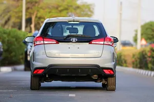 Listo para Enviar: Toyota Yaris SE Hatchback 2025, 1.3, Seminuevo, 3 Años de Garantía, Disponible para la Venta - Product Image 2
