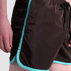 Short de bain pour homme en polyester 160G personnalisé Imperméable Séchage rapide Coupe ample Conception vierge Logo personnalisé Style High Street - Product Image 4