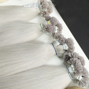 ผมต่อเคราตินแบบตรงสำหรับต่อผมมนุษย์ผมแท้จากรัสเซียสีเทาเงิน - Product Image 2