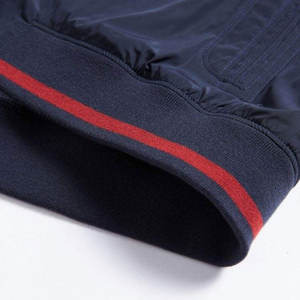 แจ็กเก็ตทรงนักบินผ้าซาตินสำหรับผู้หญิงผ้าเดนิมสไตล์วินเทจพร้อมเครื่องแต่งกายแนวสตรีทแฟชั่นการออกแบบโลโก้ฤดูหนาวตามสั่ง - Product Image 5