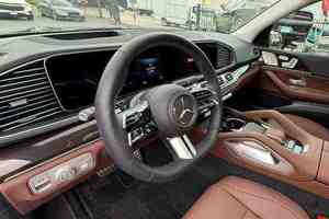 GLS 450 2025 Usado en Excelentes Condiciones, ~375 hp, Motor Turbo de 6 Cilindros AMG, Bajo Kilometraje, Sin Problemas Mecánicos, Listo para Conducir - Product Image 5