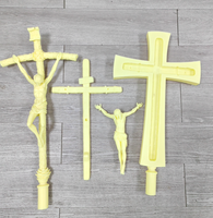 Croix imprimée SLA en 3D-Peinture en aérosol or et argent