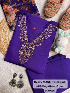 Conjunto de Kurta, Pantalón y Dupatta de Verano para Mujer, Estilo Étnico, en Muselina de Seda y Viscosa, Bordado, Elegante, para Diwali - Product Image 3