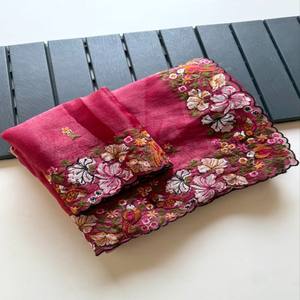 Sari VASTRA COTTAGE Pure Alexa Crush con Bordado Floral Premium en Toda la Superficie y Elegante Borde Calado con Blusa a Juego - Product Image 1