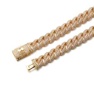 สร้อยคิวบาลายทองคำ 10 มม. สีเหลืองทอง ประดับเพชรโมอิสซาไนต์ VVS แบบสองสี สไตล์ไมอามีคิวบาล ทำจากสแตนเลสสตีล 925 พร้อมจี้และเครื่องประดับ - Product Image 4