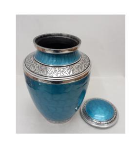 Meilleures ventes d'urnes funéraires en métal de style européen, fournisseur en gros direct de conception unique et de haute qualité de taille personnalisée - Product Image 1