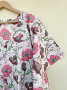 Kaftan en coton biologique imprimé à la main en Inde, taille unique, col en V, fermeture à cordon, couvre-plage, vêtement de nuit, maxi - Product Image 2