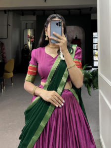 Elegent Zari Weaving Lehenga Choli con Georgette Lace Dupatta Cosido Lienzo Flair Lehenga & Blusa sin costuras para mujer - Product Image 3