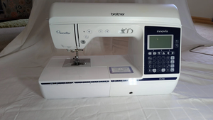 Machine à coudre et à quilter Brother Pacesetter Innov-is PS700, machine à broder blanche - Product Image 6