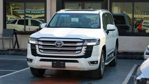 Nuevo Toyota Land Cruiser GXR 2026, 3.5L, Especificaciones GCC, Transmisión Automática Ejecutiva, Potencia 300-399 HP - Product Image 6