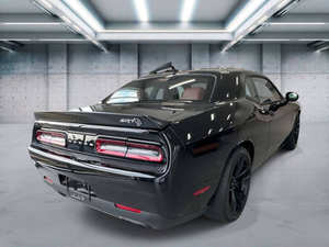 Dodge Challenger SRT Hellcat Jailbreak 2023 de conception standard - Product Image 5