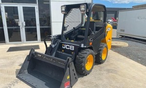 Acheter JCB Skid Steer Loader 135 à vendre Chargeur diesel compact avec haute performance et efficacité énergétique - Product Image 6