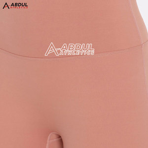 Ensemble de yoga pour l'entraînement et le sport, avec tissu extensible et design confortable, pour la gym, le fitness et les activités quotidiennes - Product Image 6